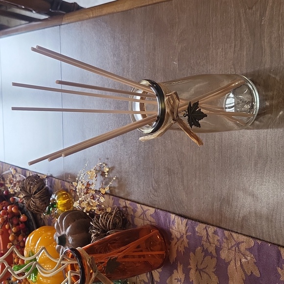 Aromatherapy Oil Diffuser Home Decor Luxury Home Oil Diffuser Buyer's Choice - Picture 10 of 11